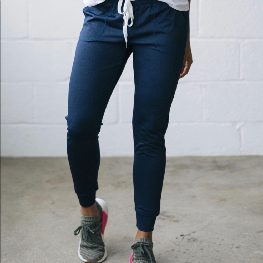 Zyia NWT Navy Cozy Jogger Size: L